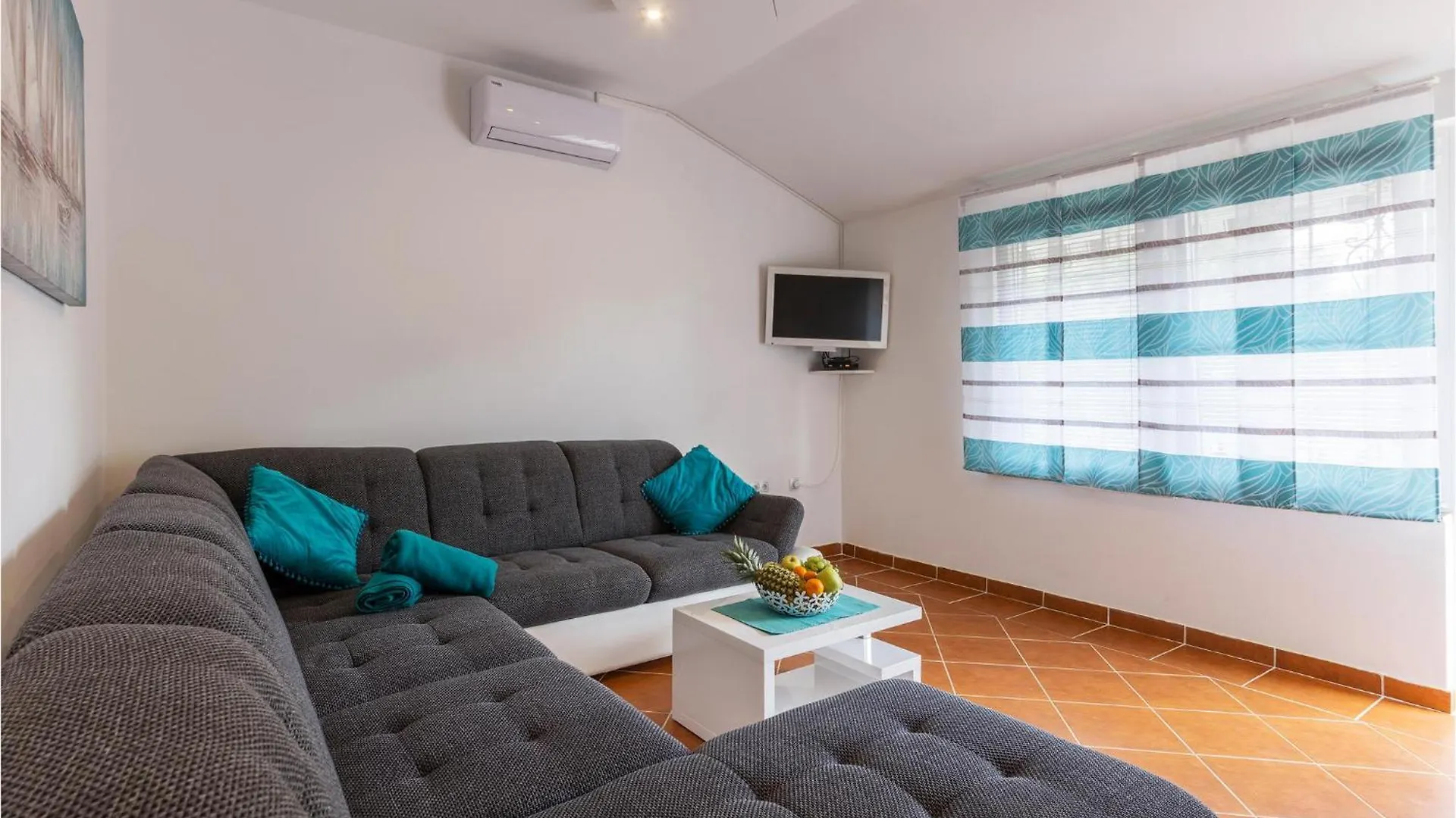 Amazing Apartment In Pavicini With Wifi