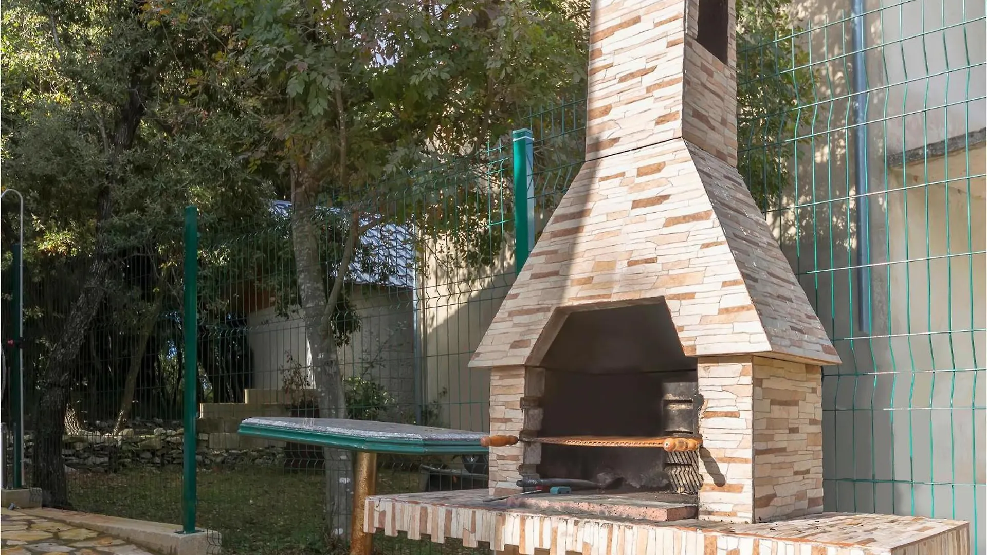 Amazing Apartment In Pavicini With Wifi